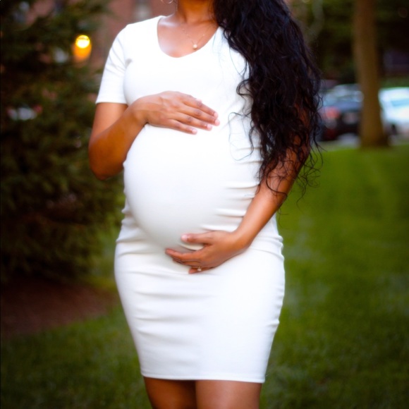 Pinkblush Dresses & Skirts - [pinkblush] Fitted Maternity Dress